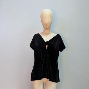 Hell Bunny Black Velour Tie Front Short Sleeve Top -3XL
